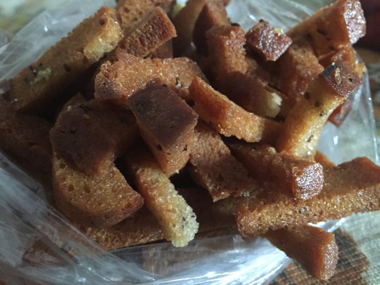 Kepta duona – easy Lithuanian snack